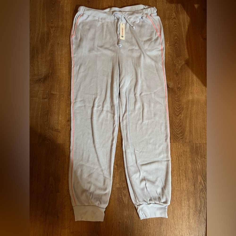 New with tags sundry lounge set